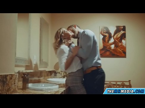 ❤️ כשבלונדינית חזה מפתה אותך בשירותים ציבוריים ️❌ סקס ב-iw.91sesex101.top